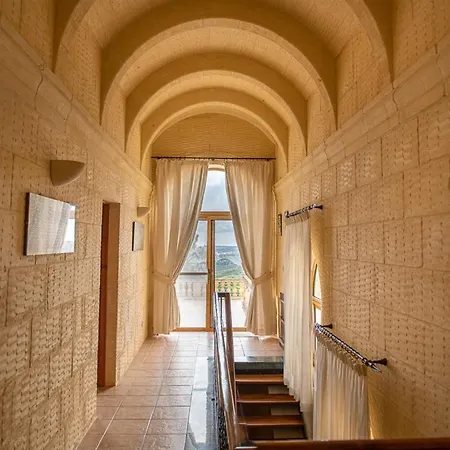 Ta Perelli Villa *