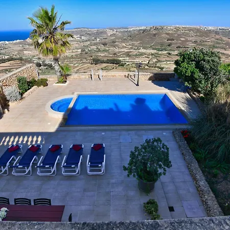 Ta Perelli * Zebbug (Gozo)