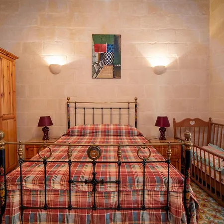 Ta Perelli Villa Zebbug (Gozo)